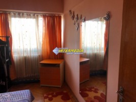 apartament-3-camere-decomandat-finisat-si-mobilat-de-vanzare-ultracentral-in-centru-23